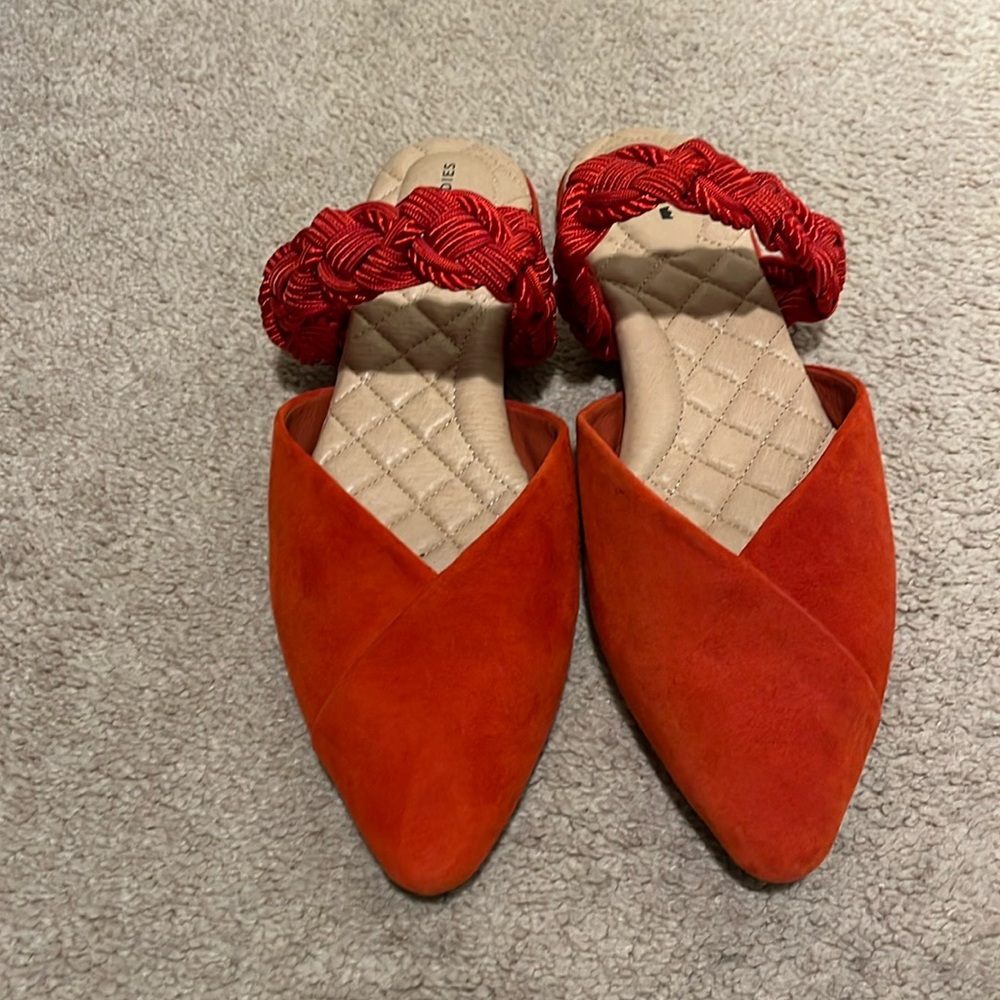 Birdie the swan red mules
